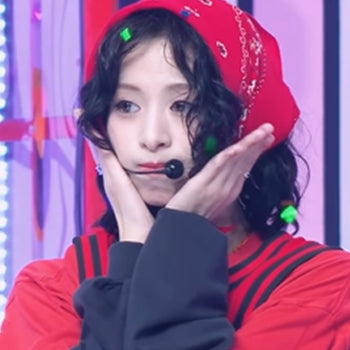 Triple link ring (G)